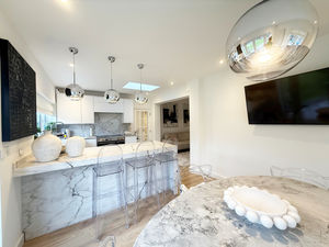 Photo 25- click for photo gallery